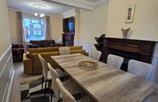 Ideally Located, Family-sized, Delightful Townhouse With Garden