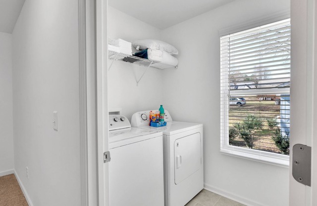 Idlewild South Spacious~ 4BR + 6 Min drive Uptown