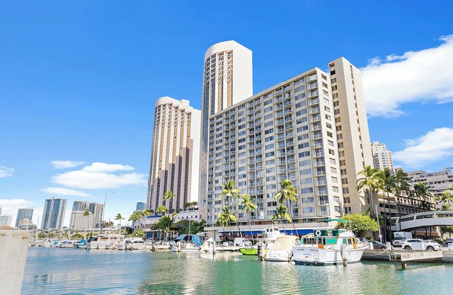 Ilikai Marina Vacations