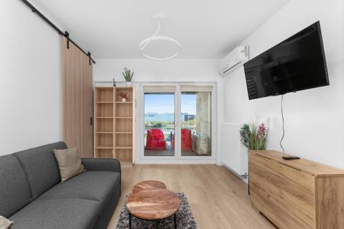 Imperial Capital Apartments by BookingHost