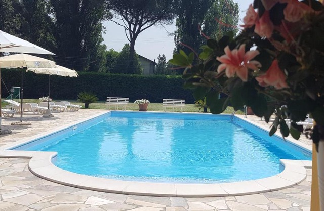 In Tenda in giardino
