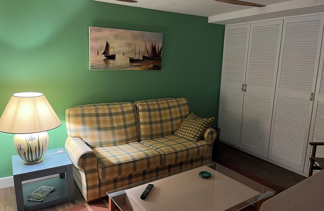 IN THE CENTER OF QUERCY AND BLACK PERIGORD