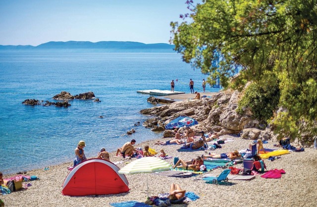 In the resort of Kostrena, is located this beautiful holiday house with panoramic views on the sea.