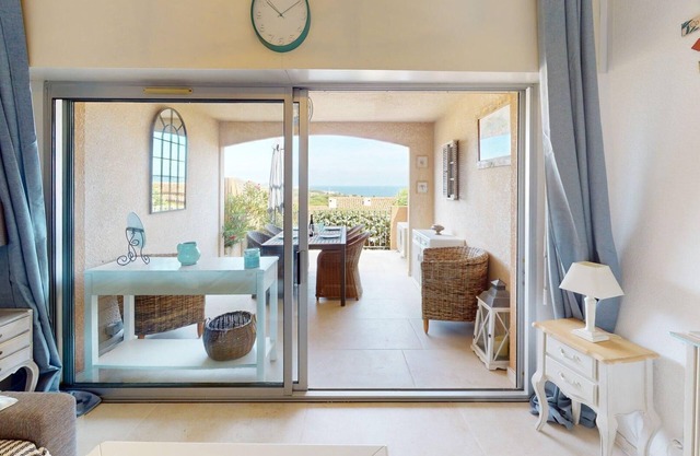 Incredible sea view-beach 300m away-pool-parking-fully renovated-2 bedrooms