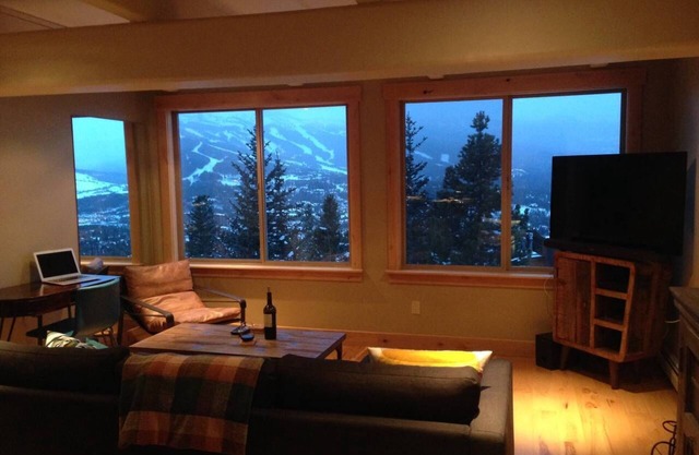 Incredible Views! Updated Apt. overlooking all of Breckenridge