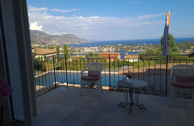 independent accommodation with exceptional sea view