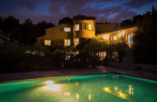 Independent apartment in VILLA with POOL 4 * 3 épis