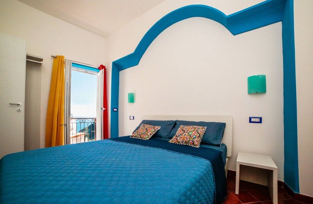 Independent house with access to a panoramic lemon grove on the Amalfi Coast!