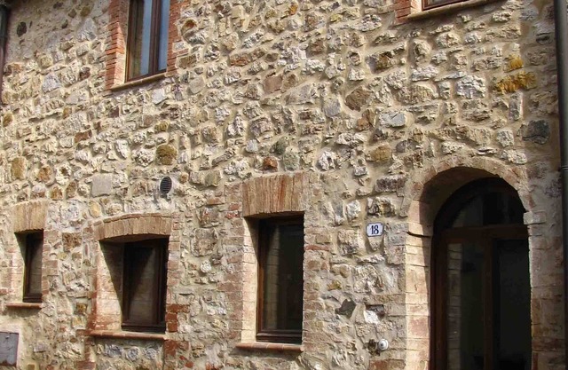 Independent house in the historic center