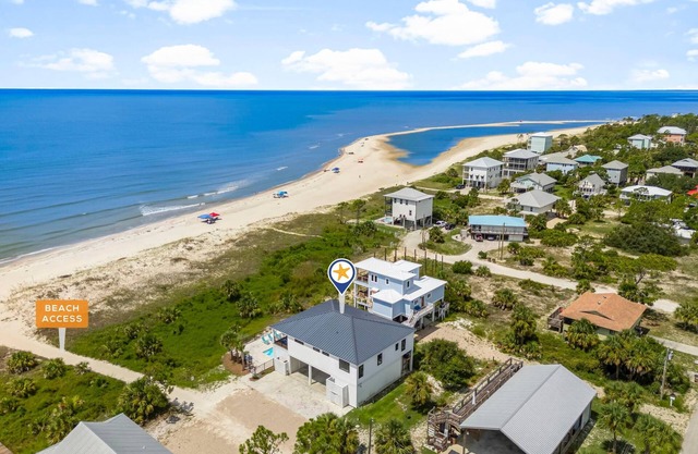 Indian Pass Beach House - Beachfront, Private Pool, Pet Friendly, Sleeps 12