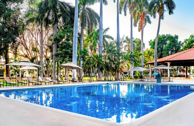 InHouse Select Hacienda Tres Rios