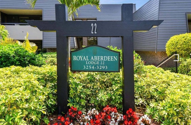 Innisbrook Resort condo overlooking 1st green on the Copperhead golf course