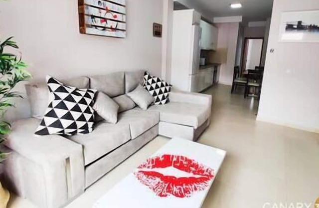 Intimate and Stilysh Apt+ Parking + by Canary365