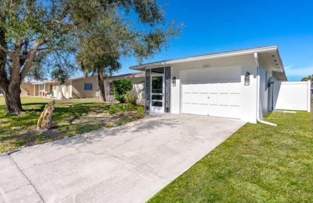 Introducing Caddy Shack,the perfect abode for your short-term stay. This delightful 2 bed, 2 bath canal home has been thoughtfully remodeled to exude a beachy atmosphere