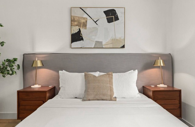 Inviting 2BD/1BA - Short Stroll to Beach & Dining