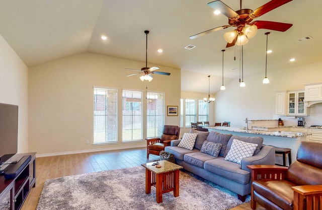 Inviting home in a quiet neighborhood with playroom & enclosed yard