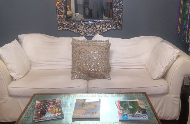 Irish channel gem, one block off Magazine Street, 40%off month long stays