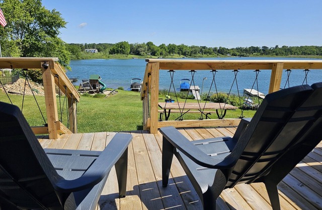 Irish Hills Lakefront Escape | Dock | Swim | Close to MIS