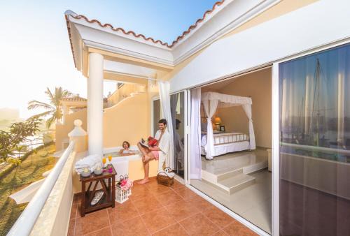Isla Mazatlan Residence Club
