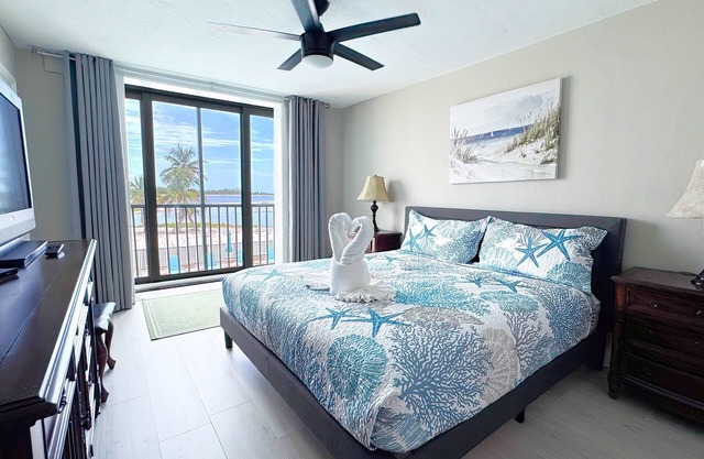 Island End Paradise - 2 Bedroom Beachfront