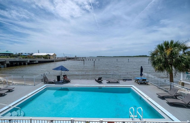 Island Place 214 Is An Open Gulf Condo!