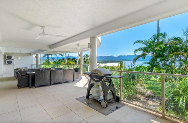 Island Point Villa 1 Port Douglas