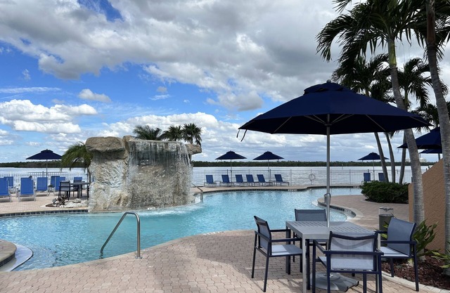 Island Retreat: 4 Modern Units w/Waterfront Views, Pool & Kitchen