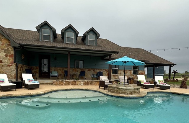 It's Always 5 O'Clock By This Country Pool