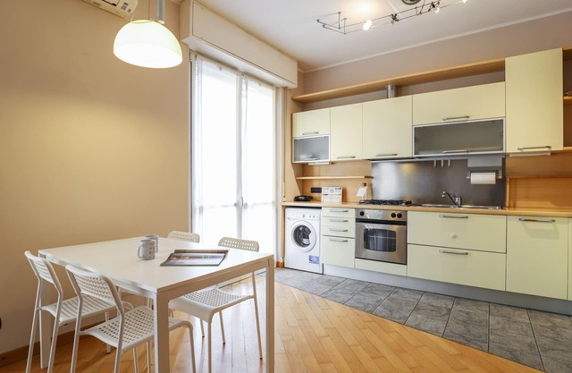 Italianway - Dei Tulipani 4