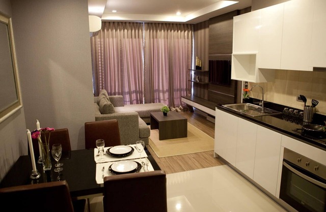 J RESIDENCE THONGLOR 8