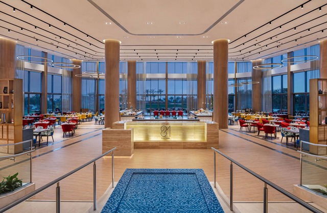 JA Lake View Hotel, Dubai