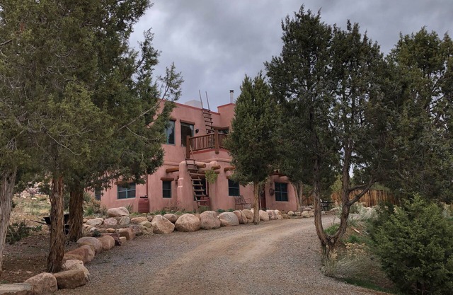 Jackrabbit Estate Durango CO Romantic, clean, stars, close to town, & executive!