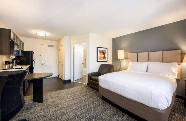 Jacksonville Hideaway: Comfortable Suite near The Cummer Museum! W/Kitchen!
