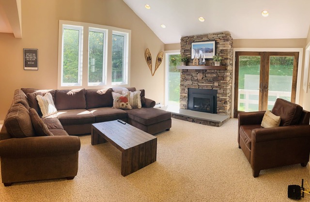 Jay Peak 3 Bedroom Trailside Condo directly on the mountain. Walk to water park