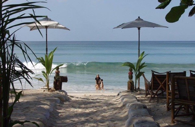 JJ Beach Resort & JJ Seafood