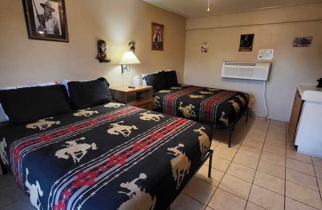 John Wayne Suite