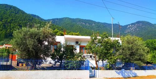 Johnie's Villa