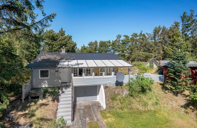 "Jonnhild" - 700m from the sea by Interhome
