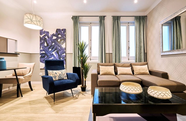 JORGE JUAN EXCELLENT, by Presidence Rentals