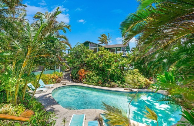 ★Jump Start The Road to Hana at Ocean Lookout! Private Hot Tub+Pool Access + AC