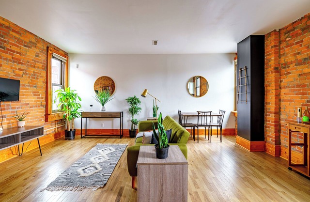 Jungle House Luxury Lofts – Short North High Street