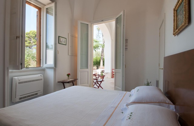 JUNIOR FAMILY SUITE WITH PRIVATE BATHROOM AGRITURISMO VILLA COLUCCIA