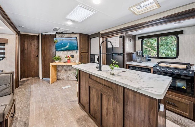 Jupiter Farms Cottage -Pet friendly, Beach 15 mins