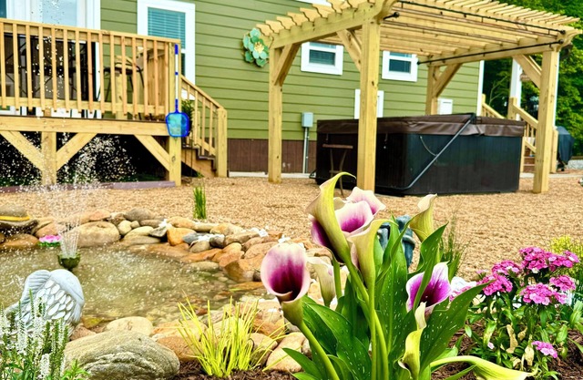 JUST CHILLIN. when I get there