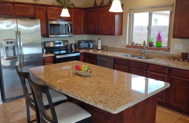 "Just Fore You" - Golf, Mountain Views await you