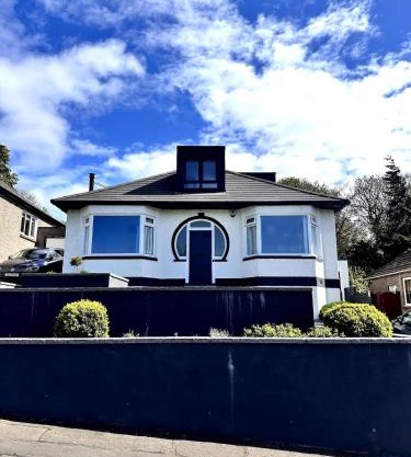 Kaimes Kip Stylish Edinburgh Five Bedroom Home