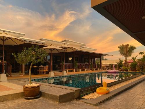 Kalamung Resort and Pool villas