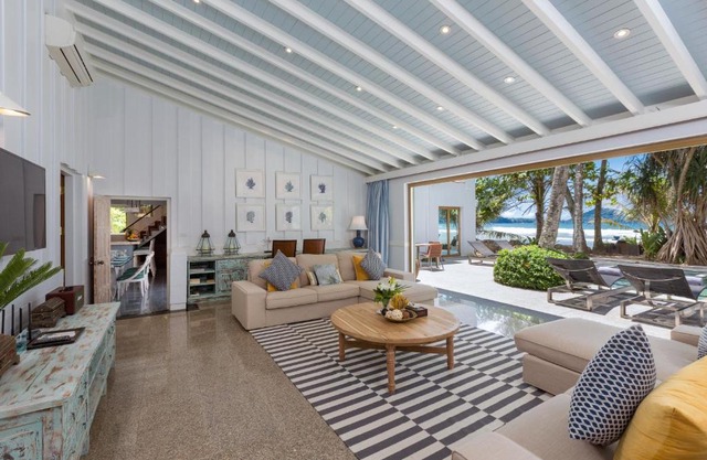 Kalim Beach House - Private Beach & Pool