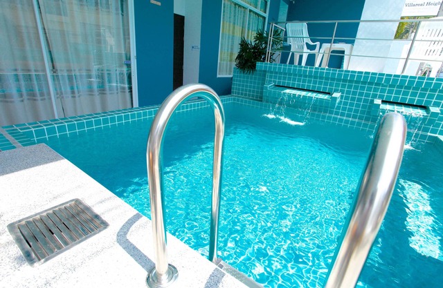 Kata Sea Host Located between Kata and Karon Beach