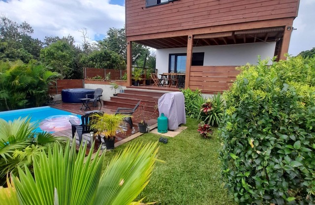 KAZ VILLELE 4 STARS Pool/Jacuzzi